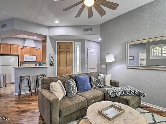 3rd image of 7027 Scottsdale Rd #213