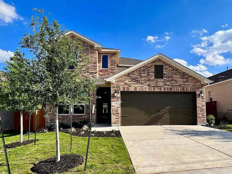 120 Green Knoll Ln — Photo 1