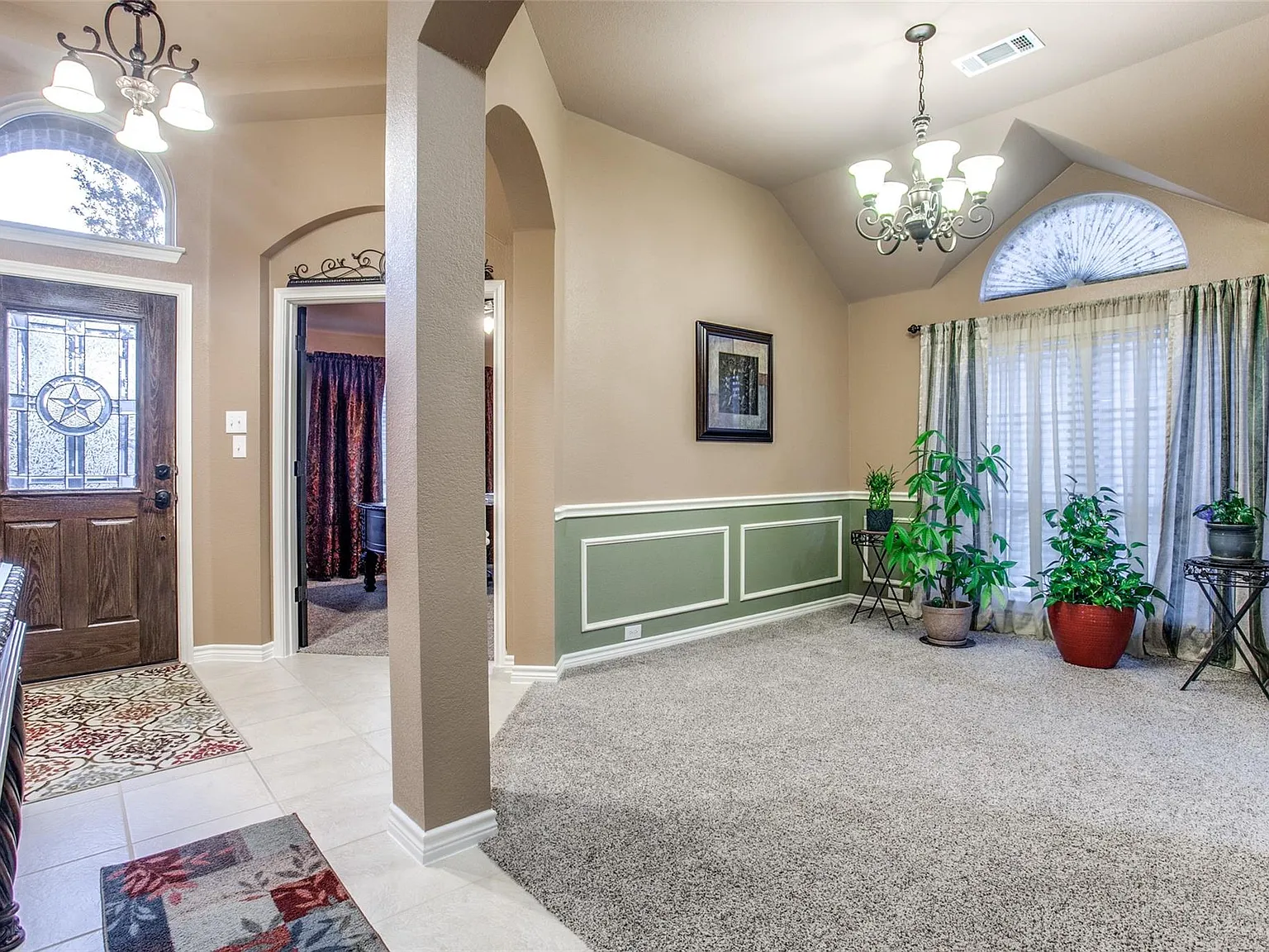 4 bed, 2360 sqft, $2,495 — Photo 4