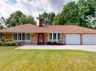 25580 Highland Rd, Richmond Heights, OH 44143