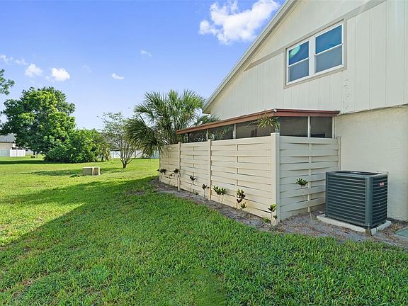 5th image of 2630 Cedar View Ct #0