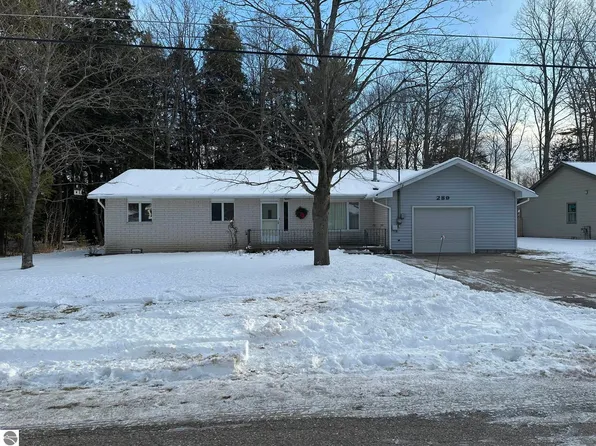 289 Margo St, Tawas City, MI 48763
