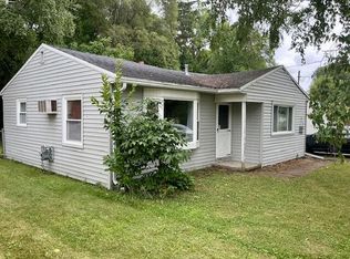 2042 Jefferson St, Holt, MI 48842