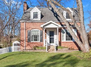 941 Hawbrook Rd, Saint Louis, MO 63122