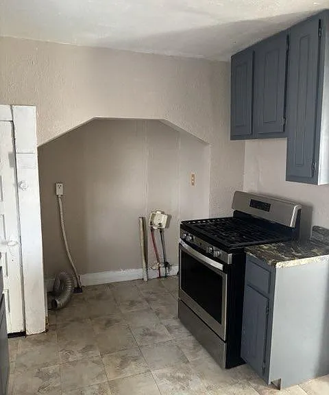 2111 Hawthorne St — Photo 9