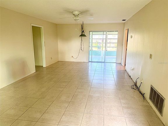 3rd image of 340 Azalea Rd