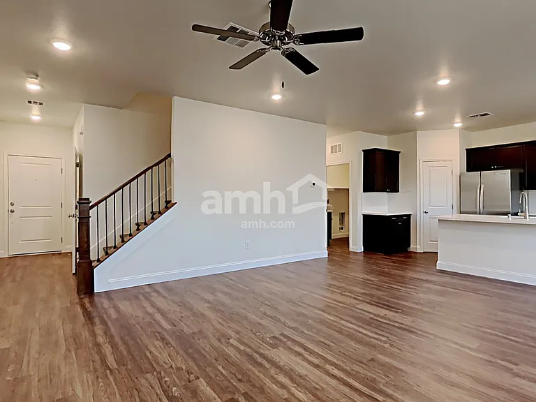 6039 Schmidt St — Photo 6