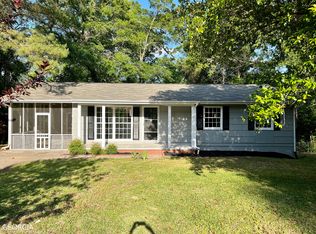 175 Lakeview Dr, Roberta, GA 31078