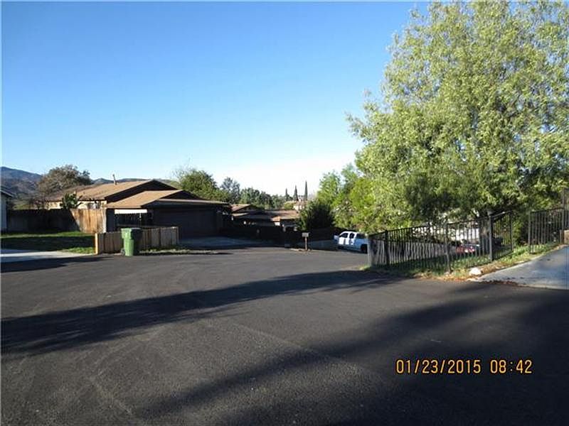 2nd image of 966 E Bower Way