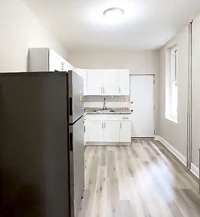 3rd image of 2958 N Fairhill St