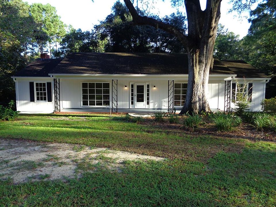 1st image of 2004 N Sherwood Dr