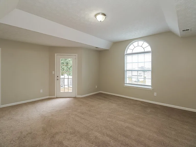 3030 Raven Trce — Photo 10