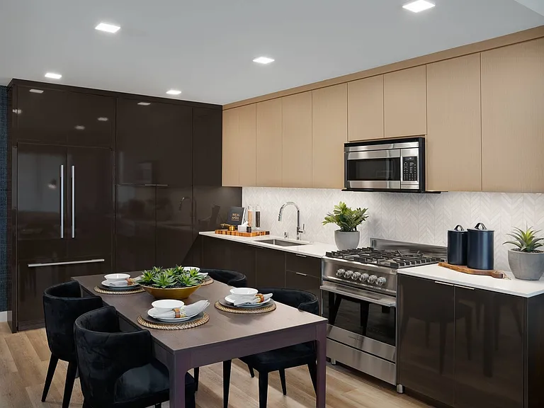 525 Olive — Photo 11