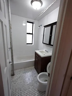 Rented by Crosstown Apartments NYC | media 16