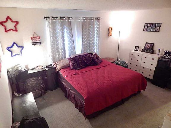 5th image of 703 Deer Trail Dr