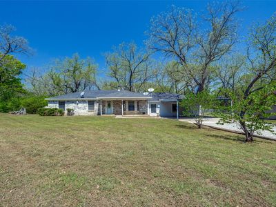 2088 County Road 1215, Savoy, TX, 75479