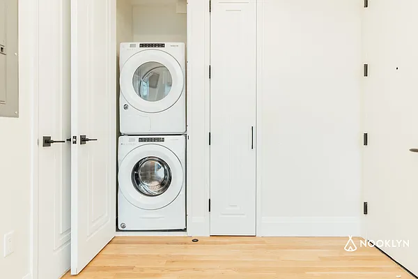 Rented by Nooklyn NYC LLC | media 101