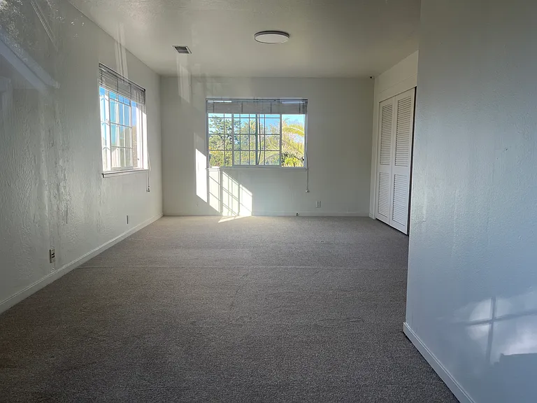 3542 Oak Knoll Dr #1 — Photo 8