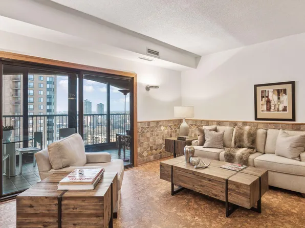 1235 Yale Pl APT 1401, Minneapolis, MN 55403