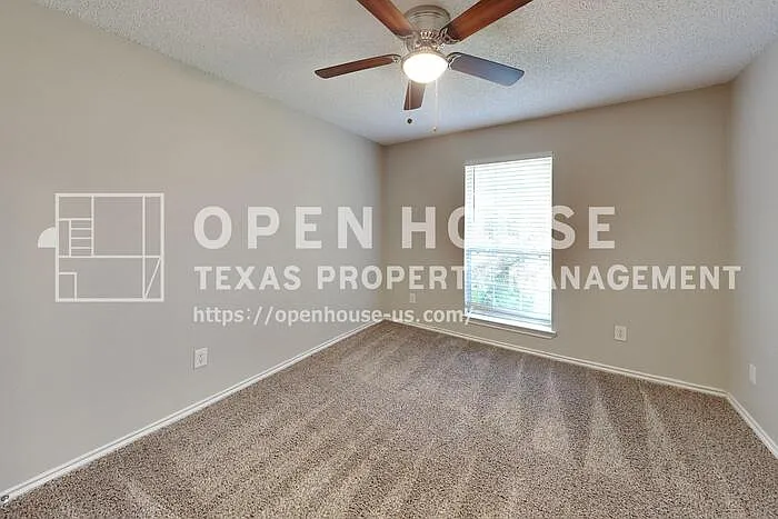 1601 Barclay Dr — Photo 15