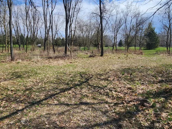 Cross Rd, Horton, MI 49246