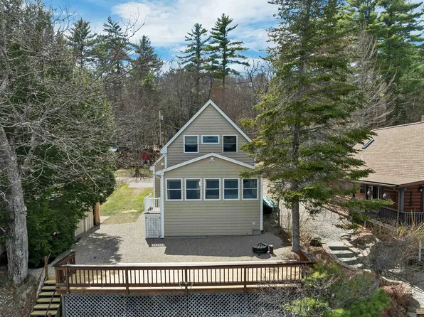 8 Leland Road, Effingham, NH 03882