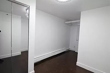 Rented by KNOCKKNOCK LLC