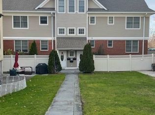 6 Riverside Pl #1, Dobbs Ferry, NY 10522