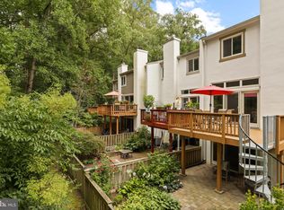 2338 Generation Dr, Reston, VA 20191