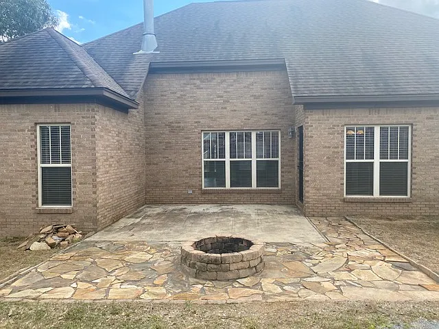 520 Stonegate Trl — Photo 16
