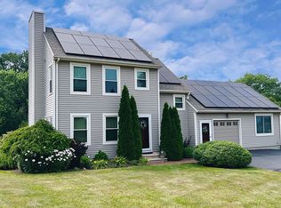 31 Stable Ln, Middletown, CT 06457