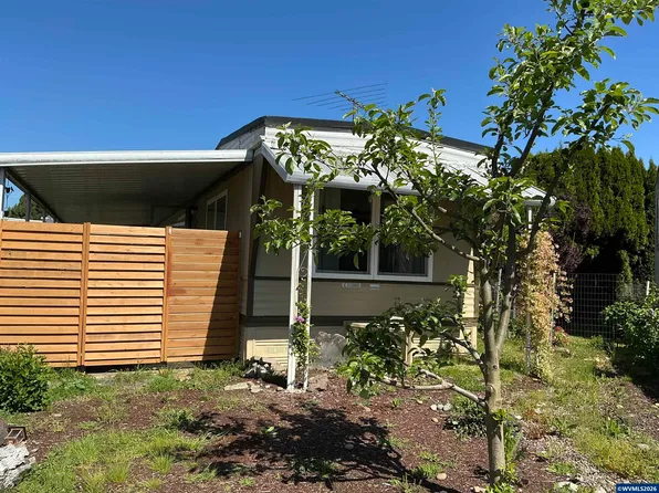 5355 River Rd NE #103, Salem, OR 97303