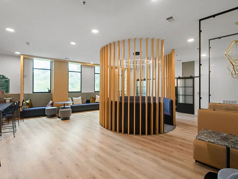 2500 Longview St #202 — Photo 33