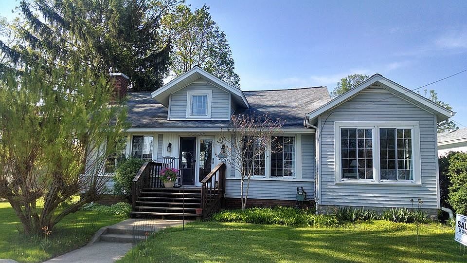 1st image of 1910 Lakewood Ave