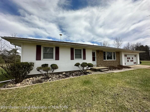 3187 S Canfield Rd, Eaton Rapids, MI 48827