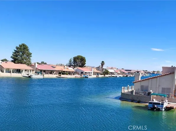 27209 Outrigger Ln APT B, Helendale, CA 92342