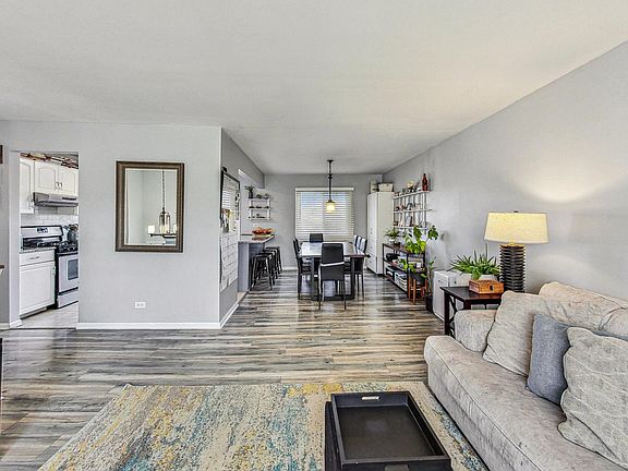 5th image of 291 Pickett Ct