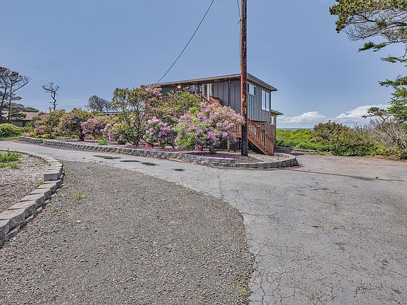 2nd image of 11176 NW Pacific Coast Hwy