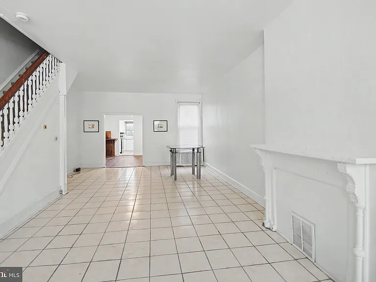 1921 W Allegheny Ave — Photo 8