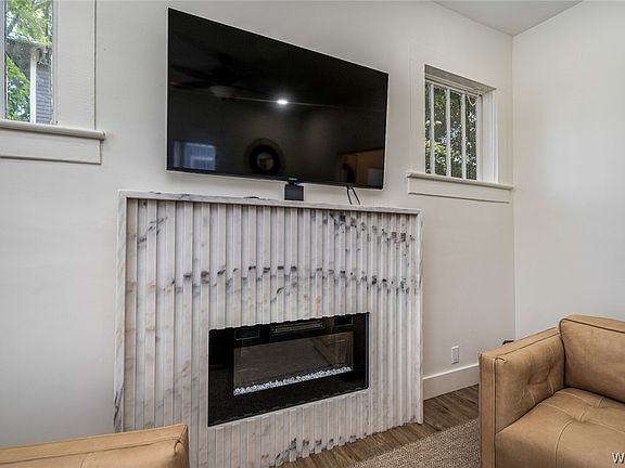 5th image of 805 21st Ave