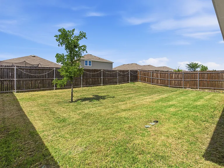 759 Crestridge Dr — Photo 29