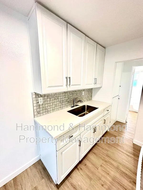 1 bed, 1.0 bath, $1,695 — Photo 4
