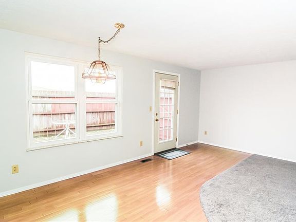 2nd image of 8721 Parish Ct
