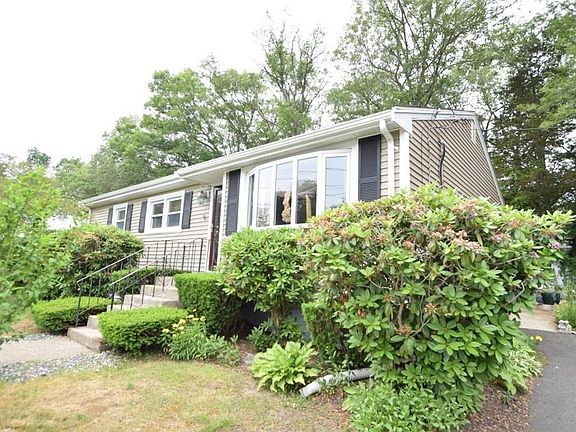 3rd image of 5 Sloan Cir