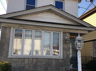 11032 166th St, Jamaica, NY 11433