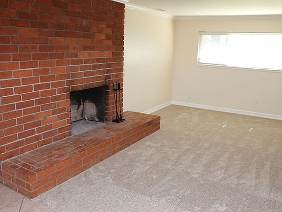 3rd image of 8484 Monteel Pl
