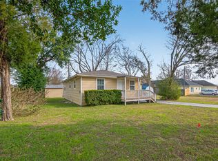 106 Longstreet Rd, Willis, TX 77378