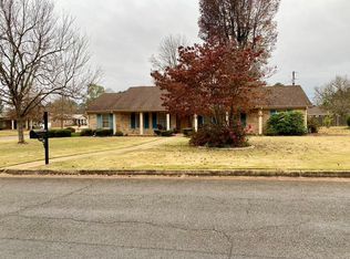 2203 Chickasaw Dr, Florence, AL 35630