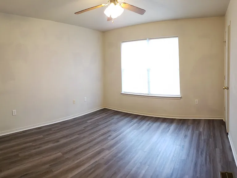 811D Industrial Ave #D — Photo 16