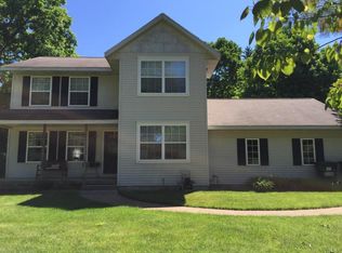1215 Thornapple River Dr SE, Ada, MI 49301